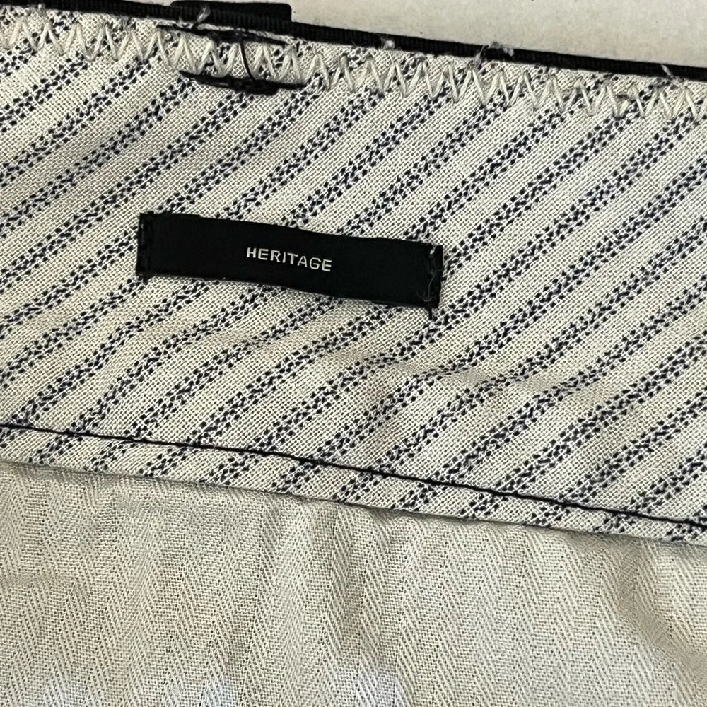 Talbots Black Crop 16W pants with button pockets in back. - Picture 6 of 7